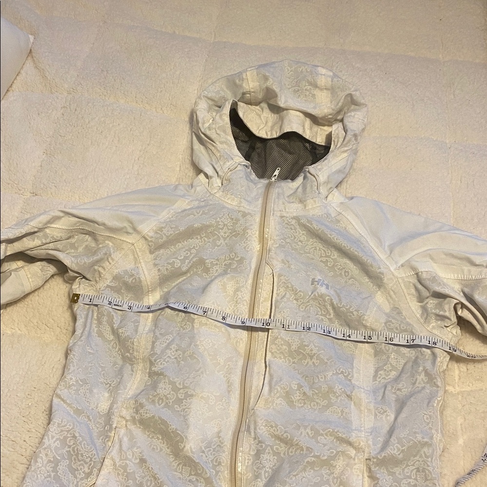 Helly Hansen Size Medium Women’s Zip Up Hooded Lightweight Nylon Jacket - Picture 6 of 11